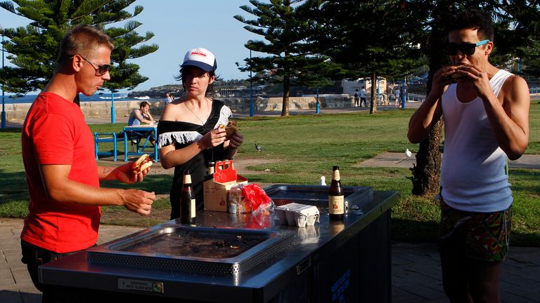 Saturday afternoon Sydney backyard BBQ friends, vape low battery outdoor Australia - Australia: Sydney bans fires - including barbecues - as hot and ...