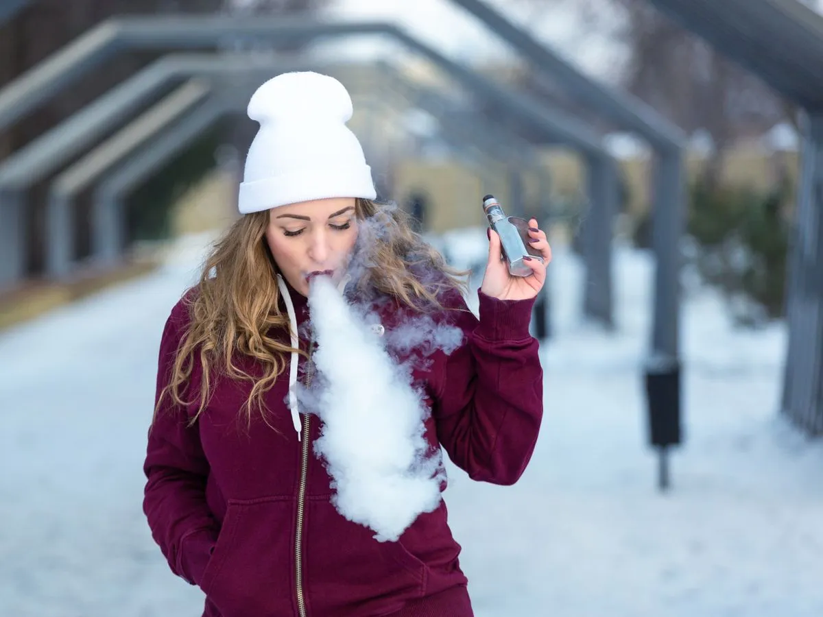 Vape device cold weather warning, e-liquid viscosity in winter, disposable vape in cold car - Serious health, damage and fire risk if you leave vape in a cold ...