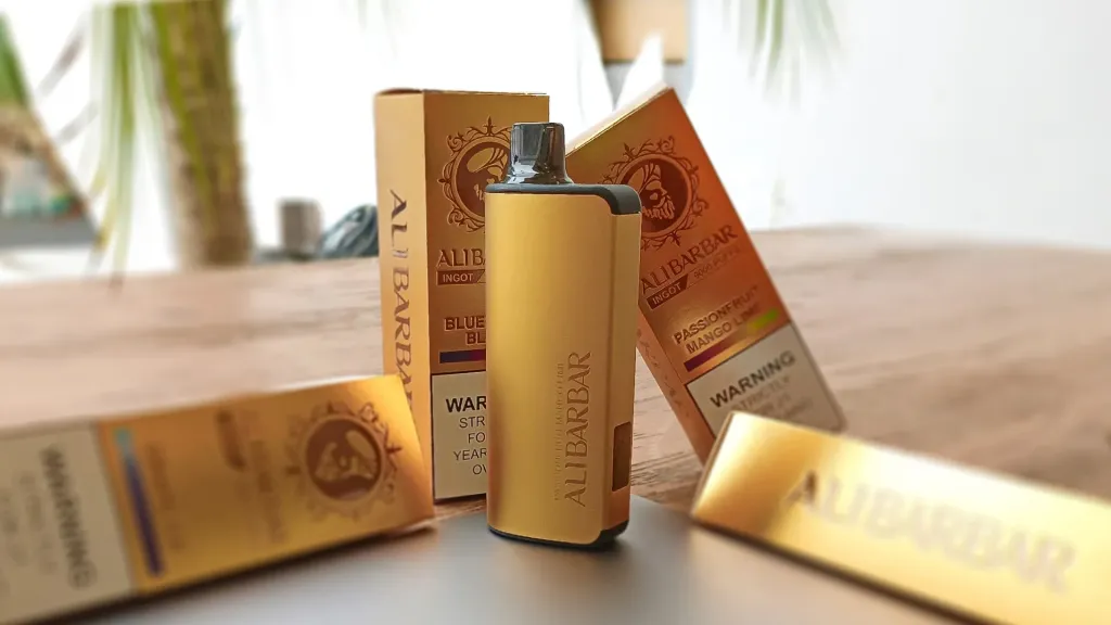 Alibarbar Ingot vape with screen vs Gunnpod traditional vape comparison - ALIBARBAR Ingot 9000 vs. GUNNPOD EVO 15000: Which One Wins?