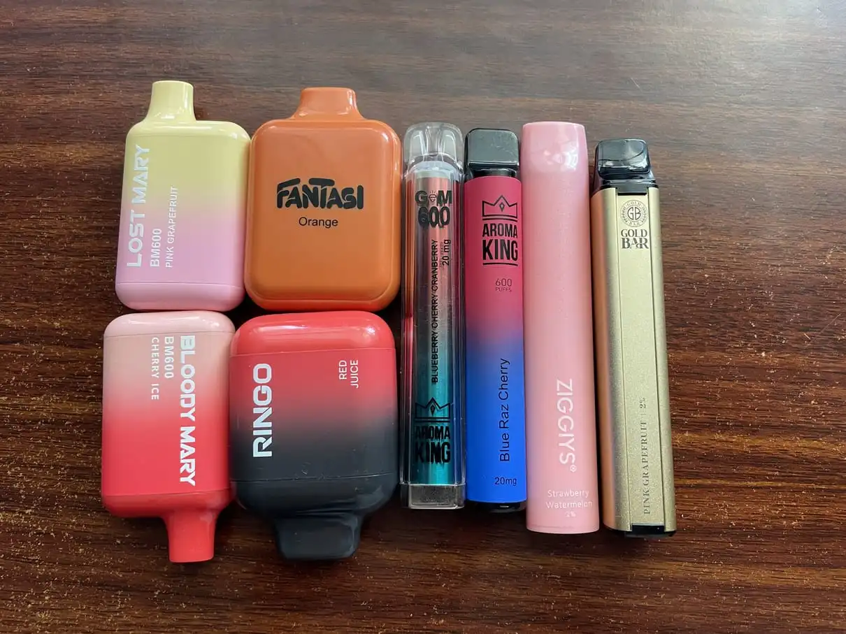 3 disposable vapes comparison, vape performance test lineup, top performing vapes - What